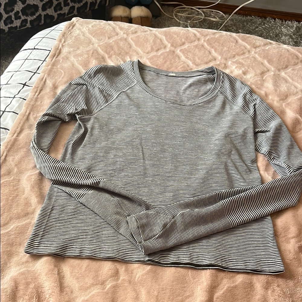 Lululemon swiftly tech long sleeve
